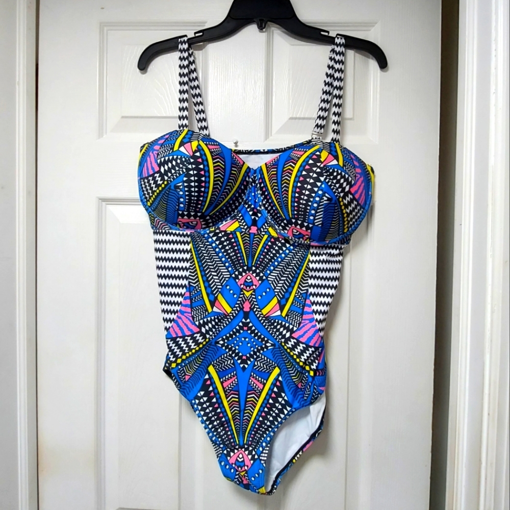 Geometric Print Bathing Suit 18